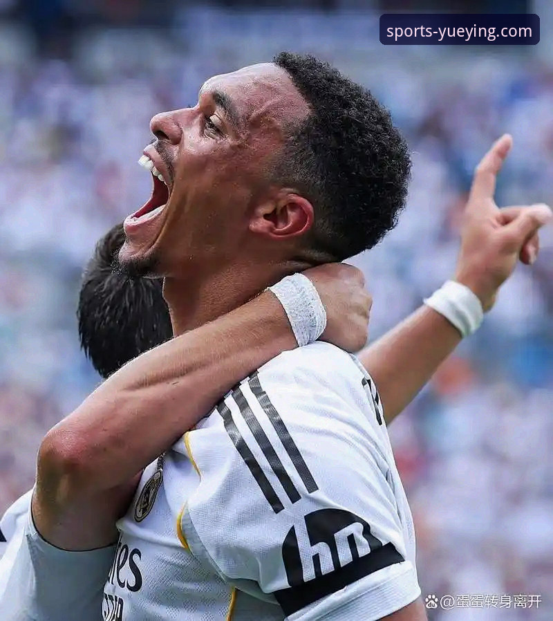 皇马球星场外小插曲深度评测：从阿诺德停车事件看悦盈体育平台的信息时效性